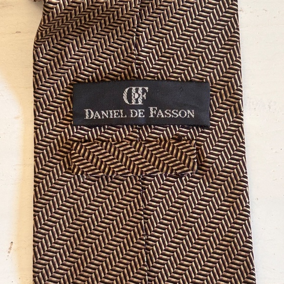Daniel De Fasson Tie black/Gold herringbone design hand made 100% Silk 4X61